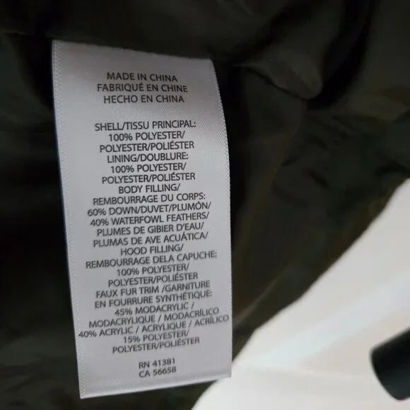 Lauren Ralph Lauren Women's Down Puffer Coat - Size Medium fits like a Small - Picture 9 of 9